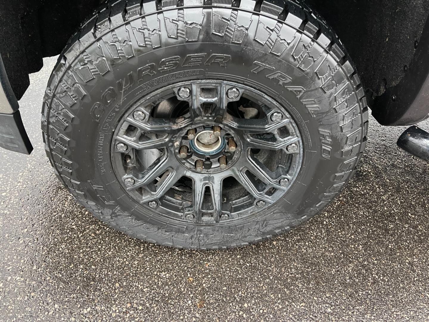 2014 Gray /Black Chevrolet Silverado 1500 LT Crew Cab 4WD (3GCUKREC7EG) with an 5.3L V8 OHV 16V engine, 6-Speed Automatic transmission, located at 11115 Chardon Rd. , Chardon, OH, 44024, (440) 214-9705, 41.580246, -81.241943 - Photo#15